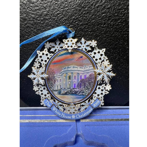 The White House Historical Association Christmas Ornament 2009 - Picture 5 of 5